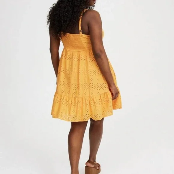 Torrid Size 1 Sleeveless Yellow Eyelet Mini Dress - Picture 4 of 7